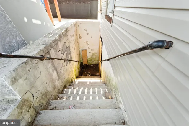 $305,000 | 4 West Overlea Avenue, Baltimore, MD 21206