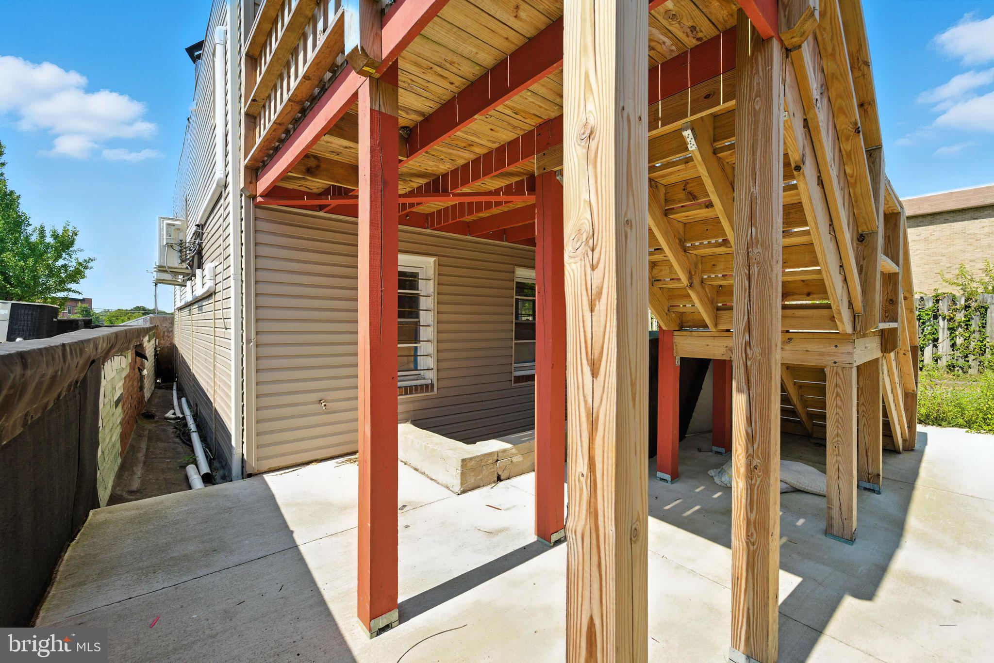 4 West Overlea Avenue Baltimore, MD 21206 - Photo 5 of 30