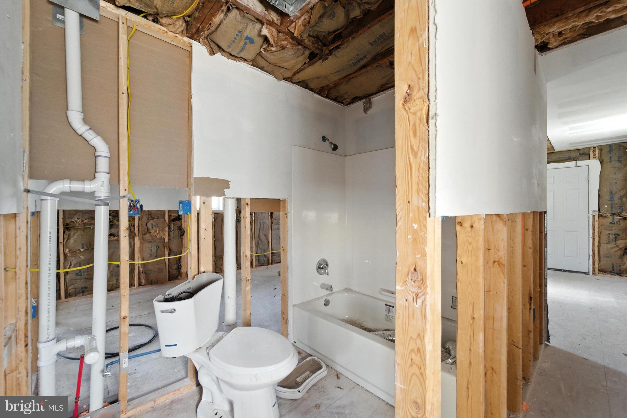 4 West Overlea Avenue Baltimore, MD 21206 - Photo 7 of 30