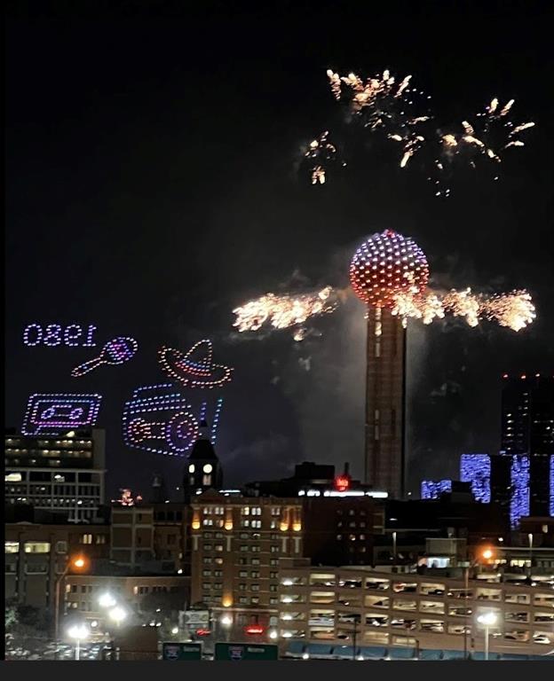 1700 Cedar Springs Road, Unit 2508 Dallas, TX 75201 - Photo 11 of 40 Twilight view of city