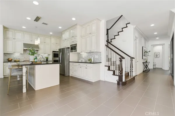 $1,999,000 | 16 Dahlia, Lake Forest, CA 92630