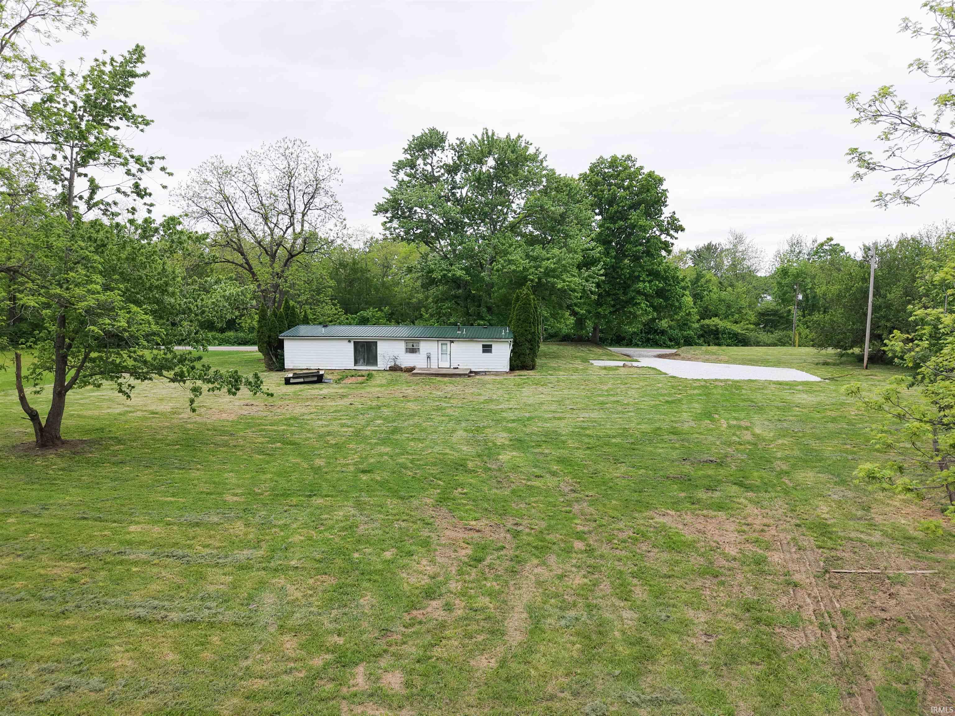 8117 South 500th Road East Jonesboro, IN 46938 - Photo 1 of 30