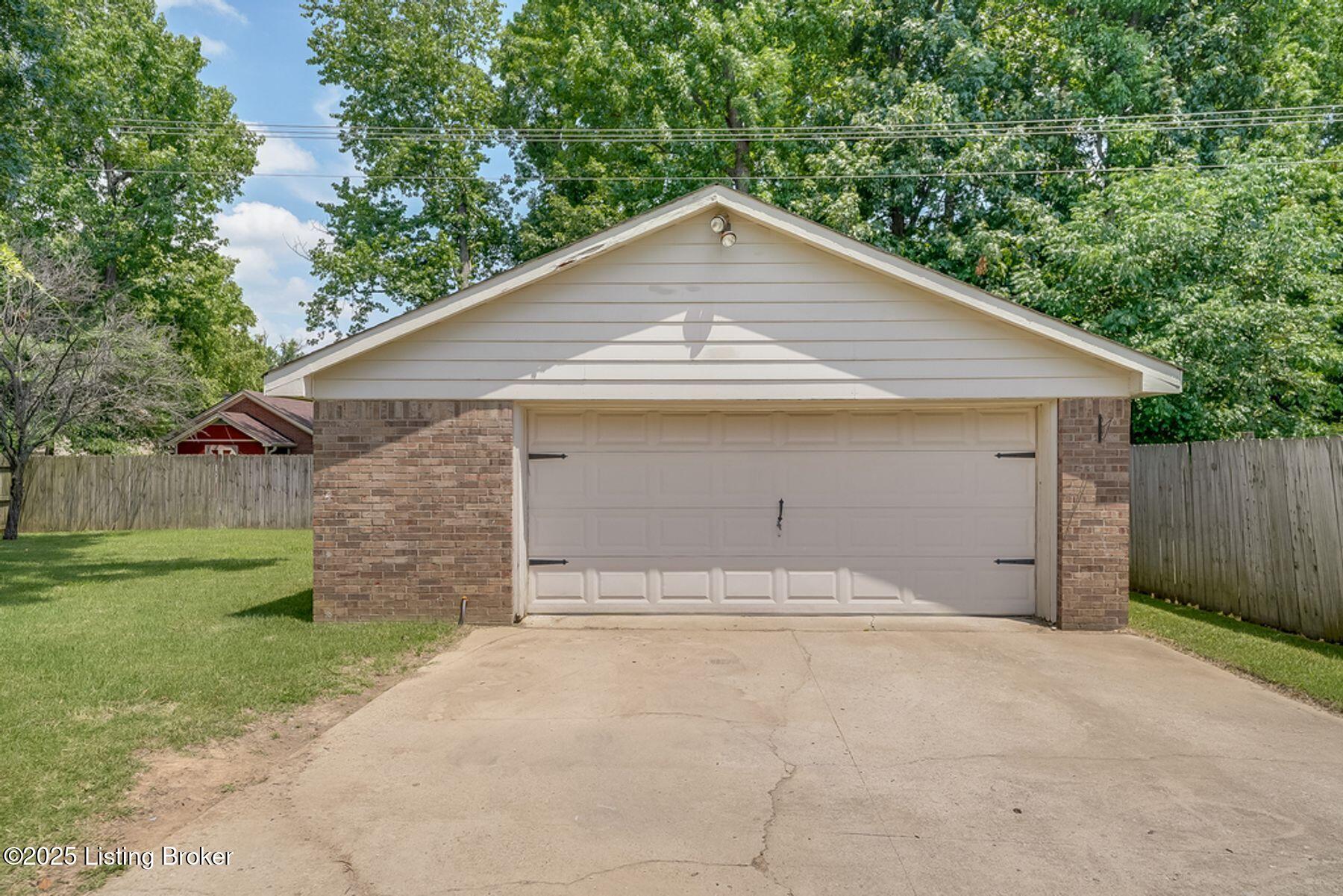 7107 Fld Rdg Court Louisville, KY 40291 - Photo 38 of 46 photo_online_037
