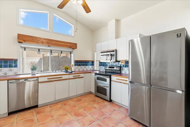 $479,000 | 9 Ridgewood Circle, Wimberley, TX 78676