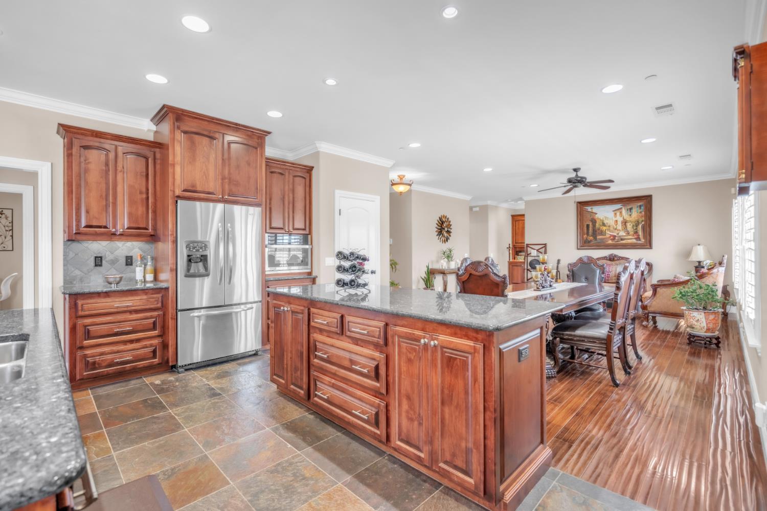 8654 Bradshaw Road Elk Grove, CA 95624 - Photo 11 of 39