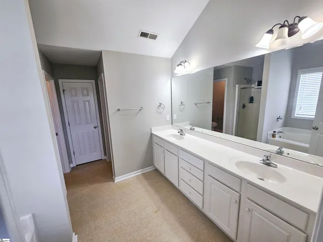 $415,000 | 41 Hurshfield Court, Taylors, SC 29687