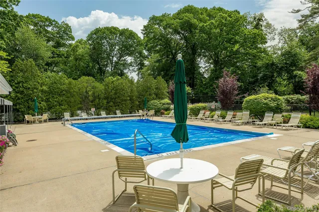 $1,649,000 | 52 Hyde Court, Manhasset, NY 11030