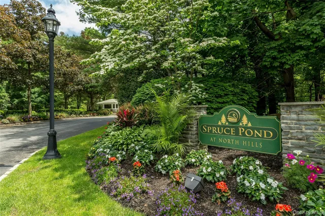 $1,649,000 | 52 Hyde Court, Manhasset, NY 11030