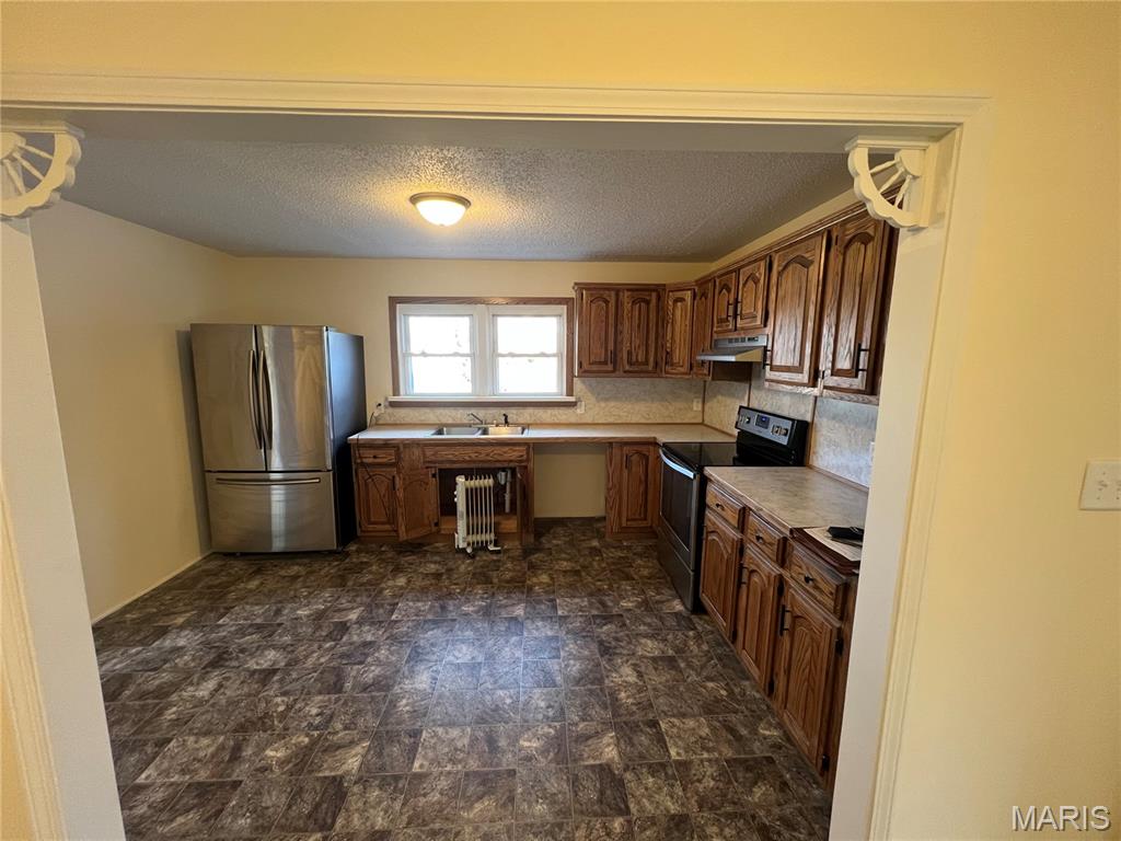101 South Hickory Street Salem, MO 65560 - Photo 4 of 27