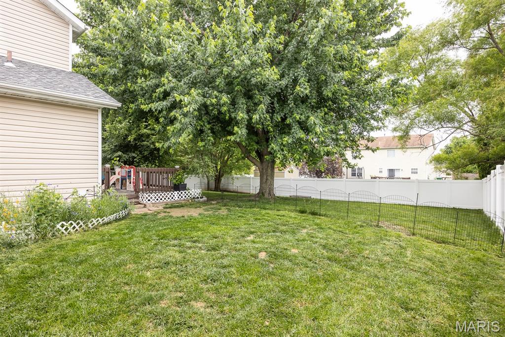 953 Benjamin Drive O'Fallon, IL 62269 - Photo 34 of 35