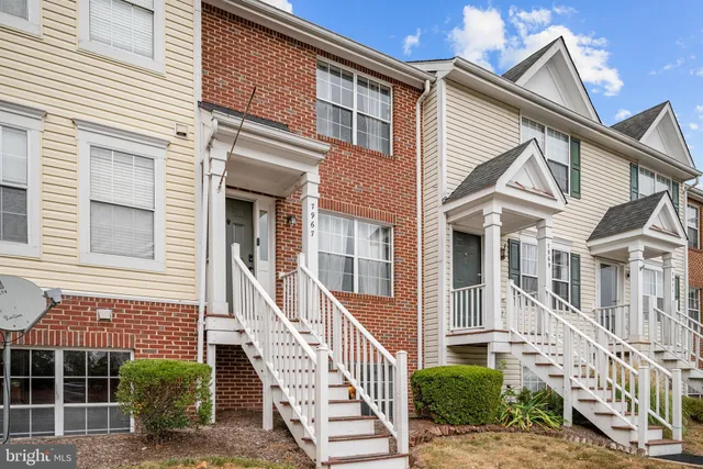 $370,000 | 7967 Calvary Court, Manassas, VA 20109