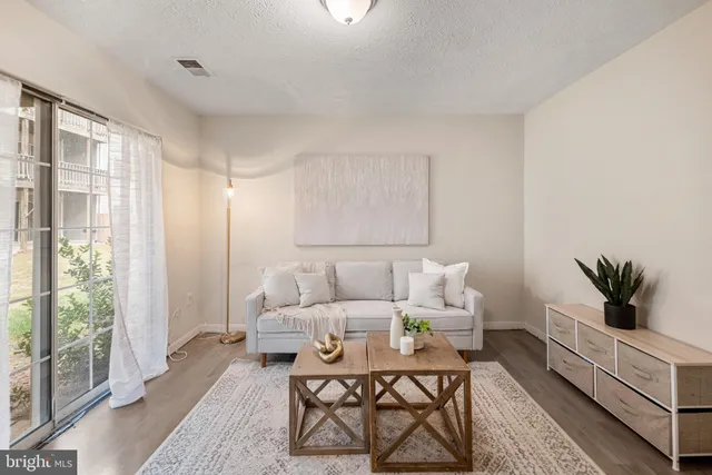 $370,000 | 7967 Calvary Court, Manassas, VA 20109