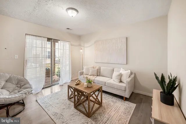 $370,000 | 7967 Calvary Court, Manassas, VA 20109