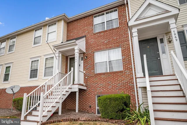 $370,000 | 7967 Calvary Court, Manassas, VA 20109