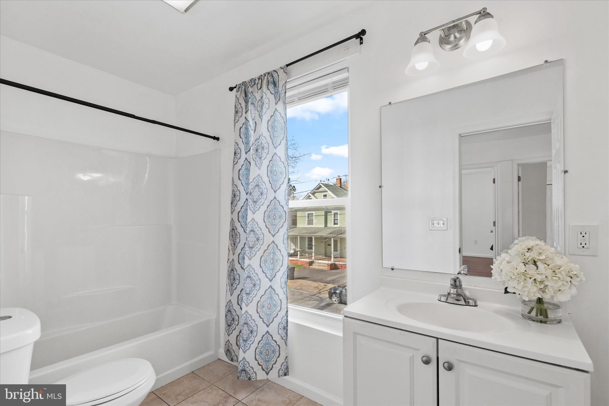 302 Hazel Avenue Salisbury, MD 21801 - Photo 23 of 37 Full Bath
