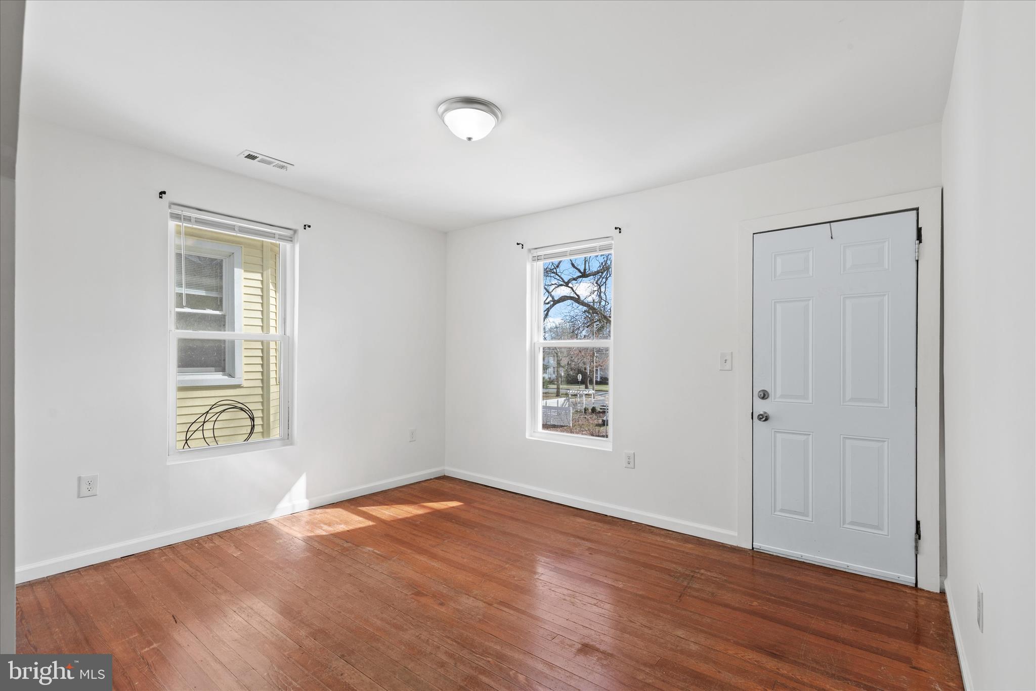 302 Hazel Avenue Salisbury, MD 21801 - Photo 26 of 37 Primary Bedroom with Balcony