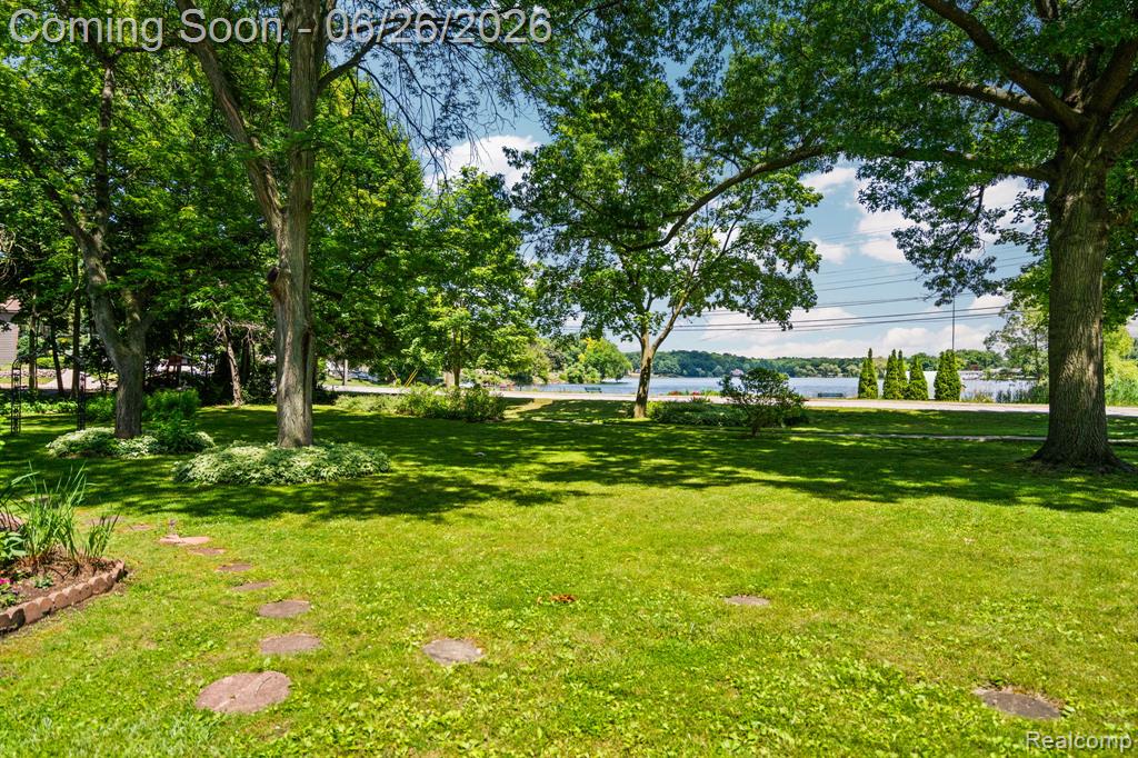 514 Lake Street Howell, MI 48843 - Photo 23 of 33