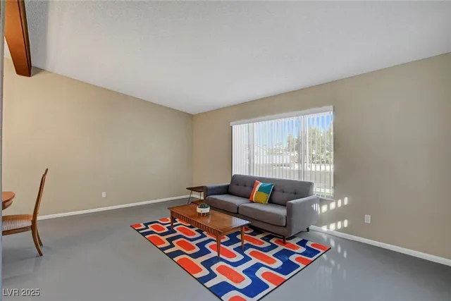 $3,500 | 3215 Mountain Spring Road, Las Vegas, NV 89146