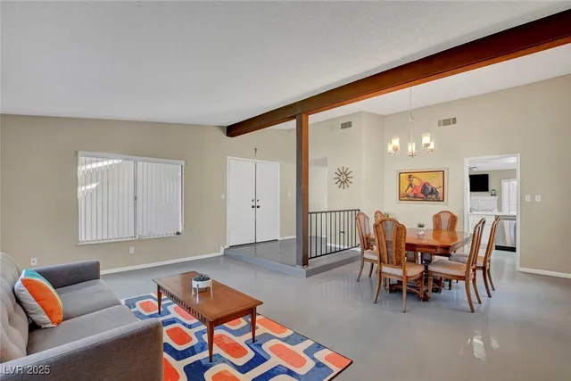 $3,500 | 3215 Mountain Spring Road, Las Vegas, NV 89146