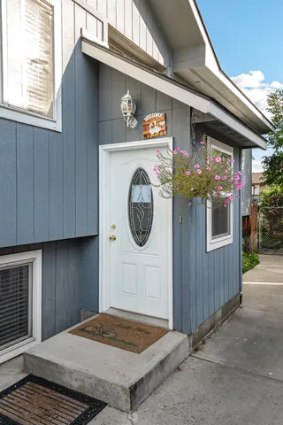 $332,000 | 1504 East Ostrander Avenue, Spokane, WA 99207