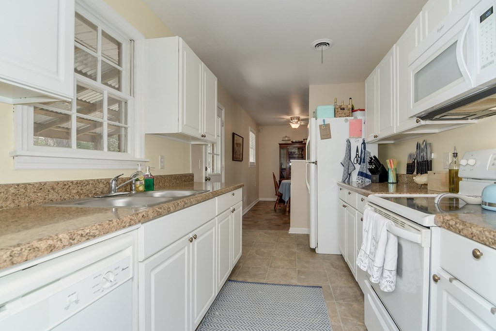 127 Edna Street Belvedere, SC 29841 - Photo 9 of 16