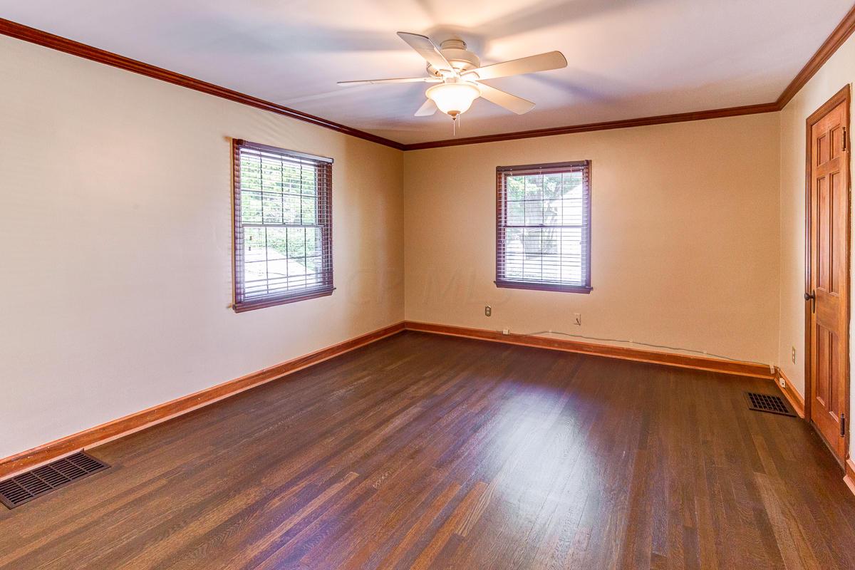2633 York Road Columbus, OH 43221 - Photo 33 of 45