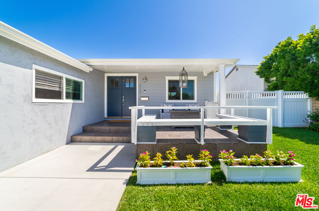 434 West Maple Avenue El Segundo, CA 90245 - Photo 3 of 26