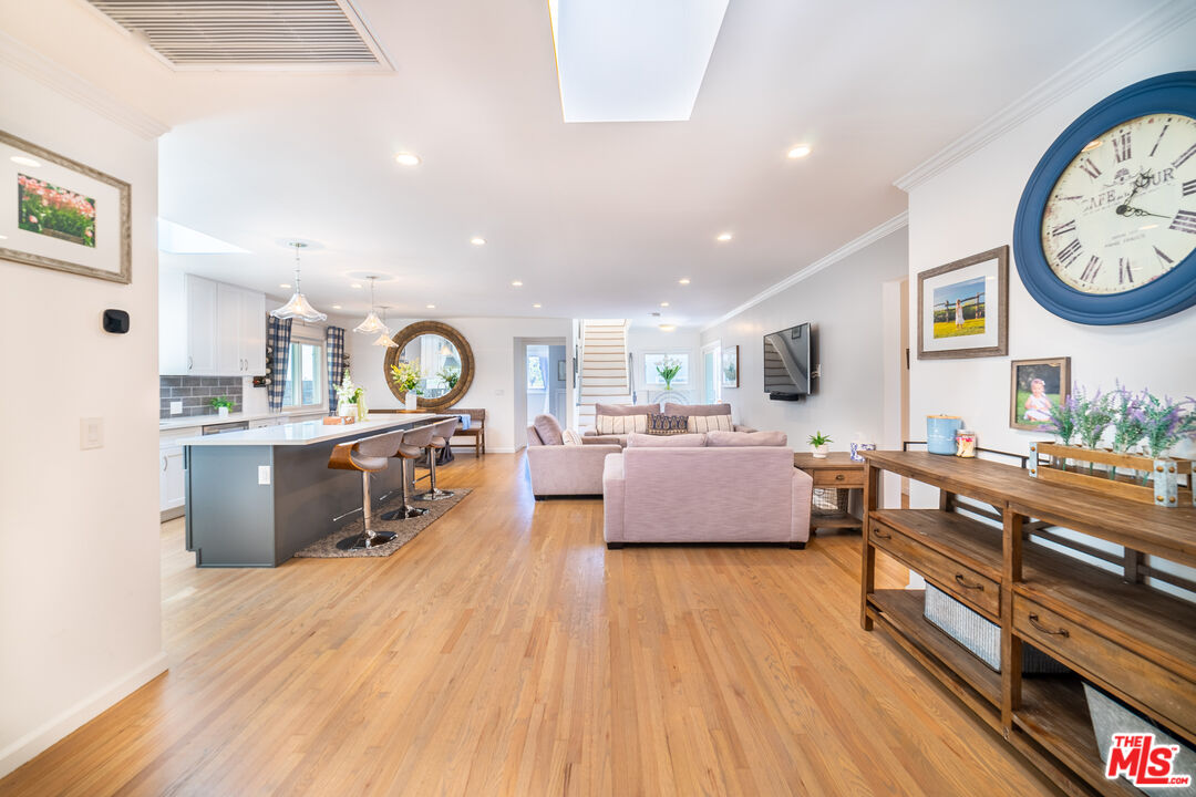 434 West Maple Avenue El Segundo, CA 90245 - Photo 6 of 26