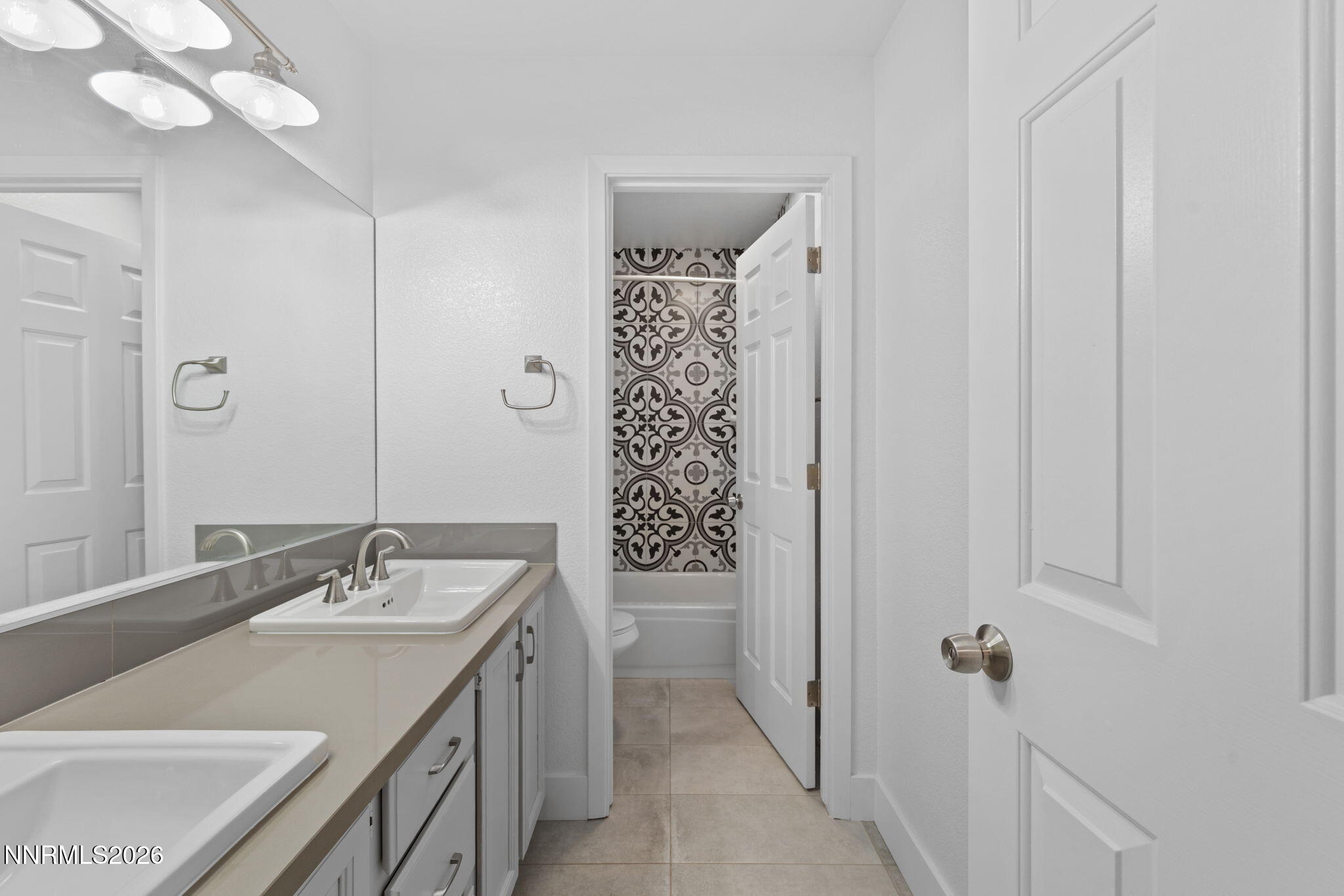 260 Meadow Brook Drive Reno, NV 89519 - Photo 39 of 55 47-web-or-mls-A7V04662