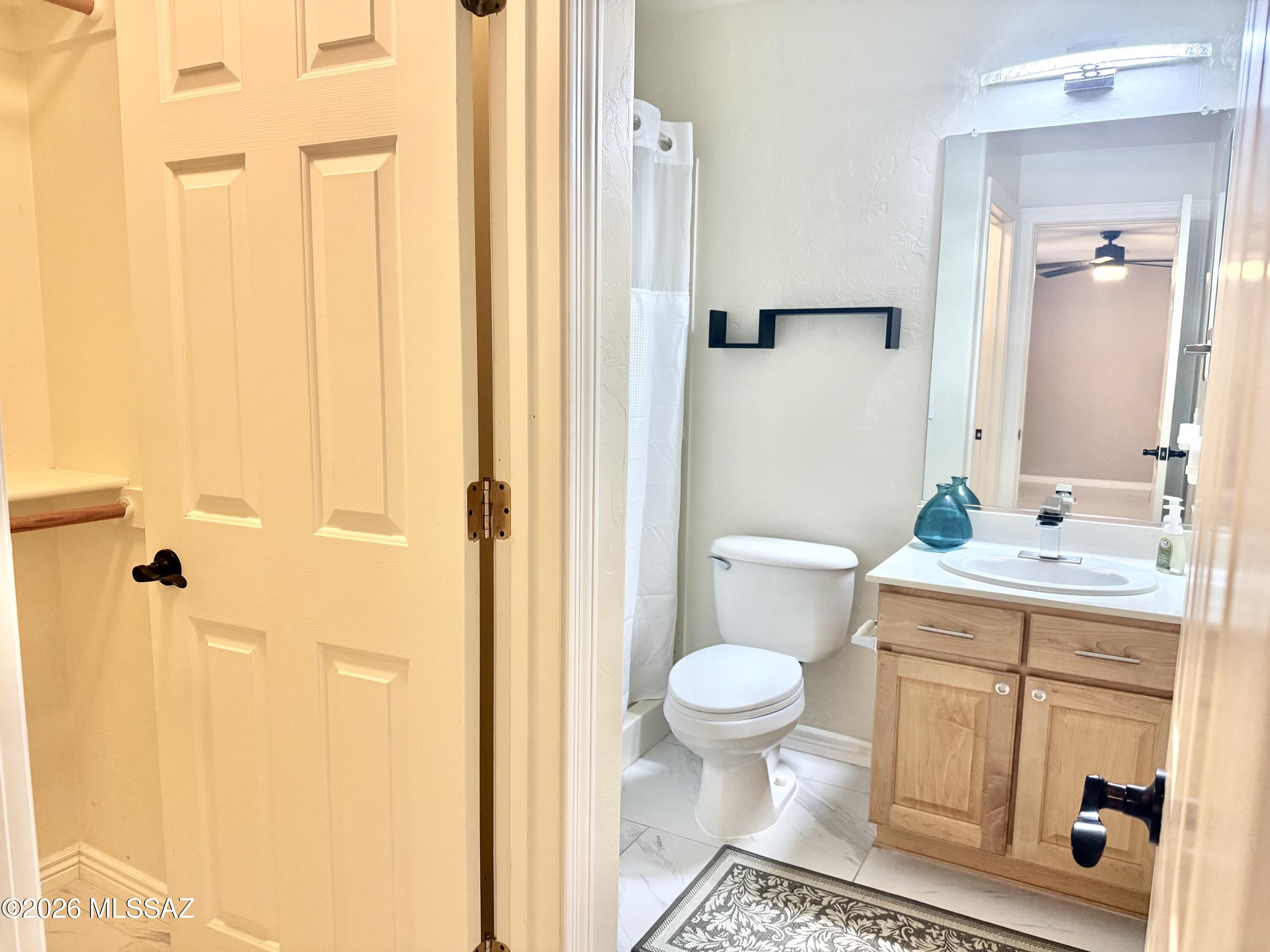 9780 Spring Hill Place Tucson, AZ 85749 - Photo 33 of 49 Upstairs Bath 2