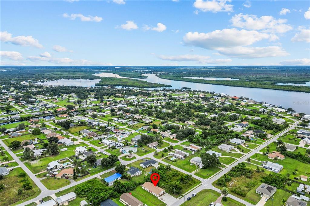 27242 Sunnybrook Road Punta Gorda, FL 33983 - Photo 35 of 36 a view of a city