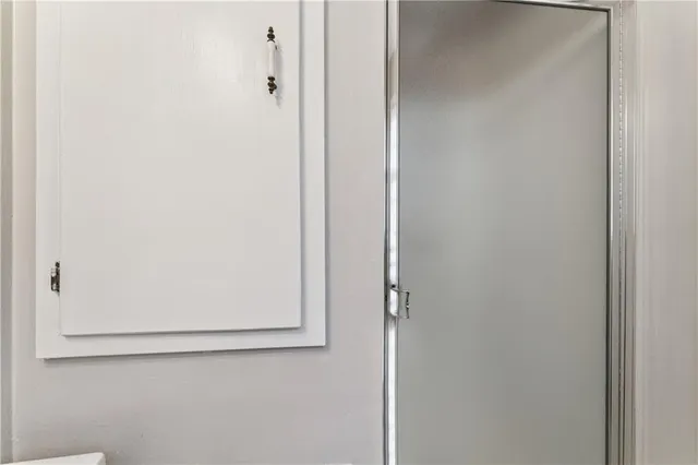 $375,000 | 5007 Outlook Street, Mission, KS 66202