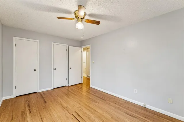 $375,000 | 5007 Outlook Street, Mission, KS 66202