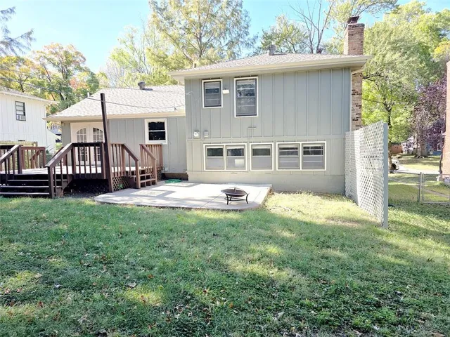 $375,000 | 5007 Outlook Street, Mission, KS 66202