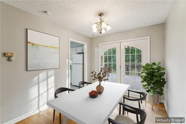 $375,000 | 5007 Outlook Street, Mission, KS 66202