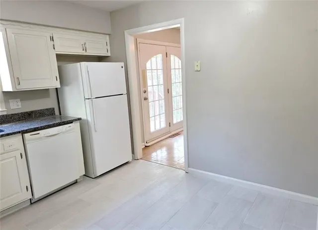 $375,000 | 5007 Outlook Street, Mission, KS 66202