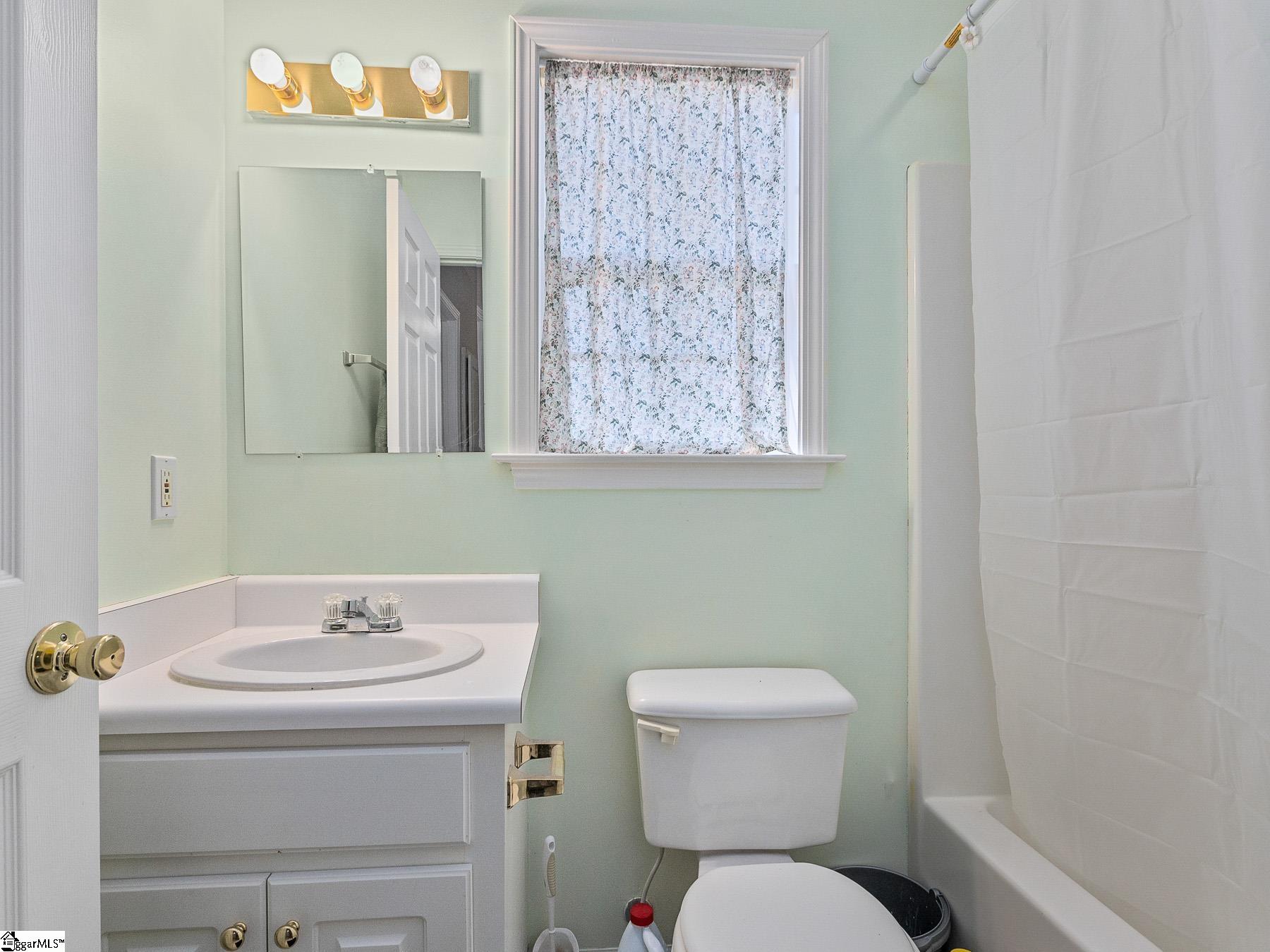 706 Judy Ann Court Inman, SC 29349 - Photo 18 of 31 Gallery Image 18