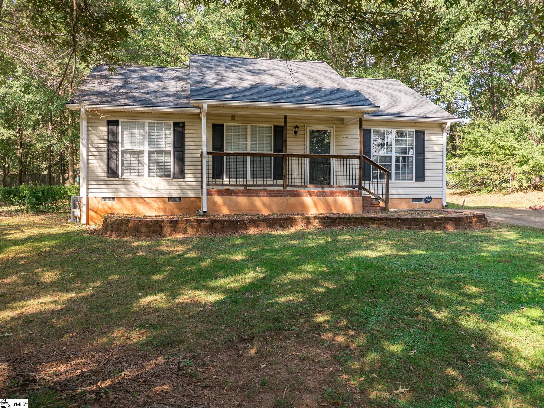 706 Judy Ann Court Inman, SC 29349 - Photo 4 of 31 Gallery Image 4