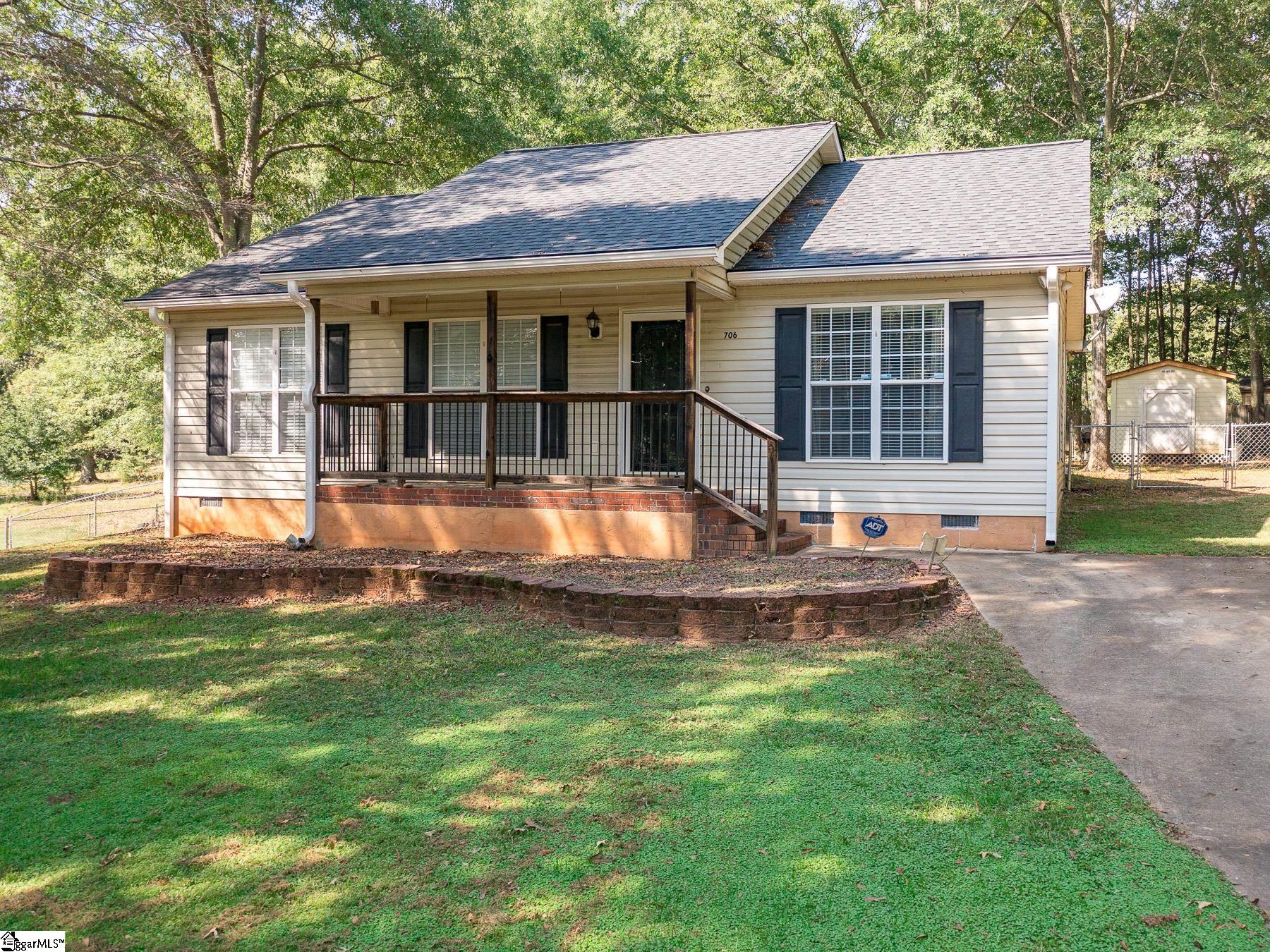 706 Judy Ann Court Inman, SC 29349 - Photo 5 of 31 Gallery Image 5