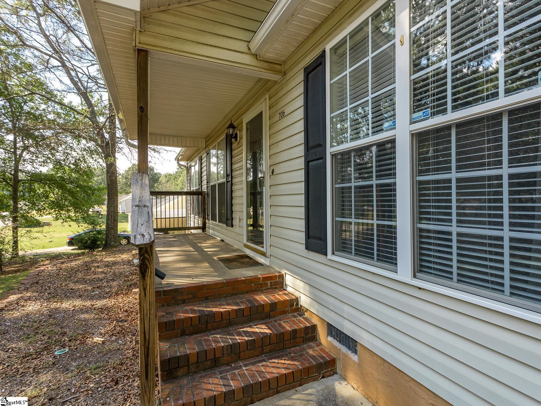 706 Judy Ann Court Inman, SC 29349 - Photo 6 of 31 Gallery Image 6