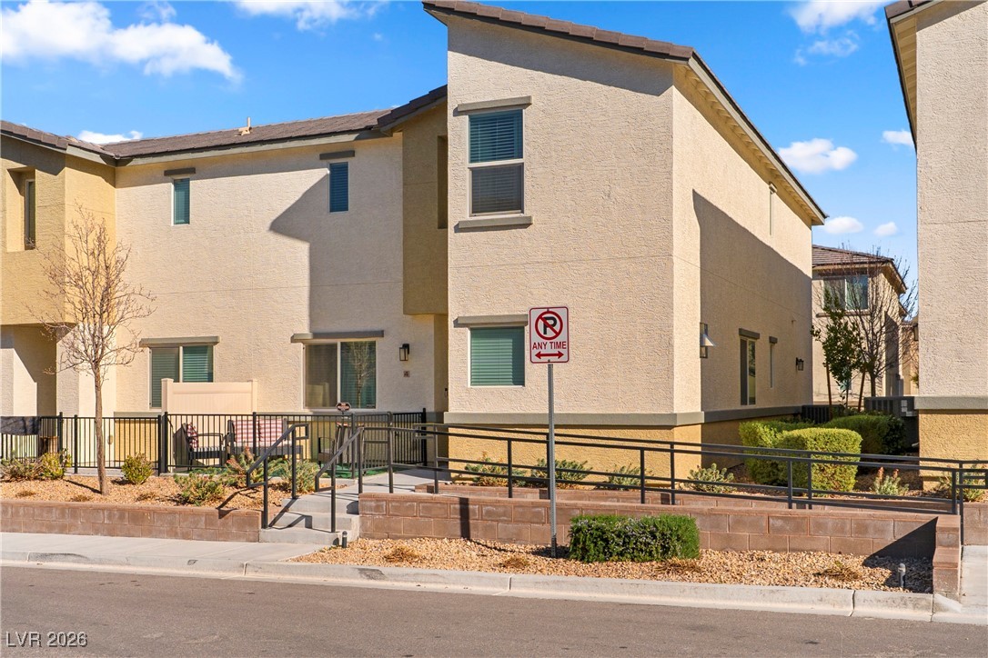12232 Azure Gate Road, Unit 4 Las Vegas, NV 89183 - Photo 4 of 58