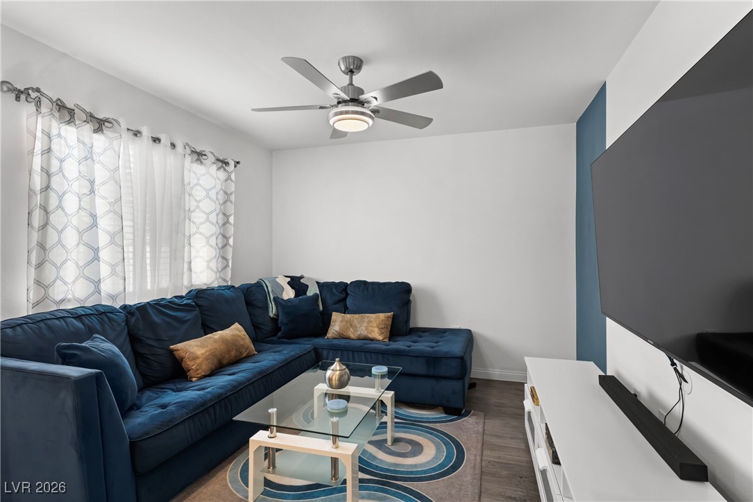 12232 Azure Gate Road, Unit 4 Las Vegas, NV 89183 - Photo 9 of 58