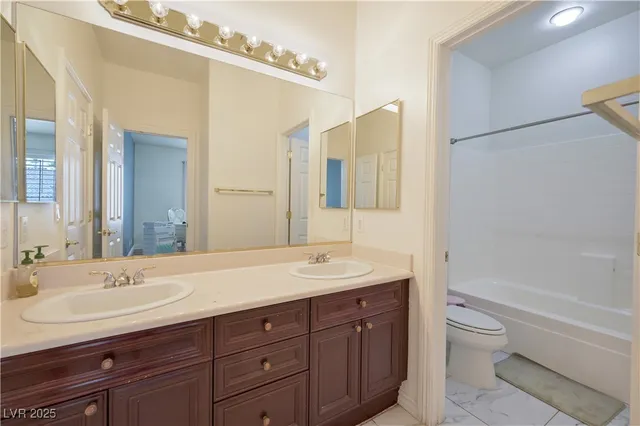 $808,800 | 10 Gulf Pines Avenue, Las Vegas, NV 89148