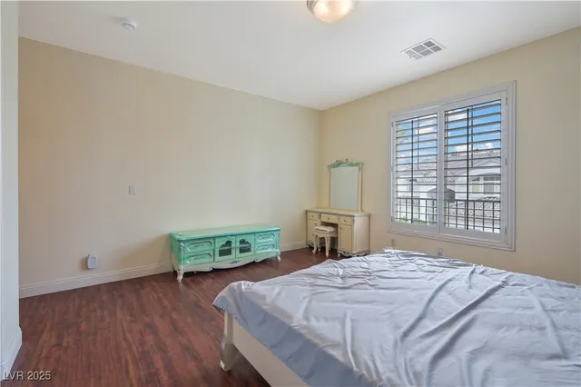 $808,800 | 10 Gulf Pines Avenue, Las Vegas, NV 89148