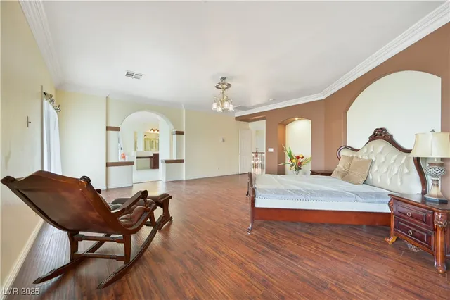 $808,800 | 10 Gulf Pines Avenue, Las Vegas, NV 89148