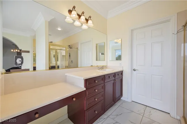 $808,800 | 10 Gulf Pines Avenue, Las Vegas, NV 89148