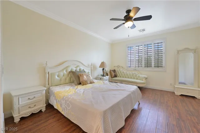 $808,800 | 10 Gulf Pines Avenue, Las Vegas, NV 89148