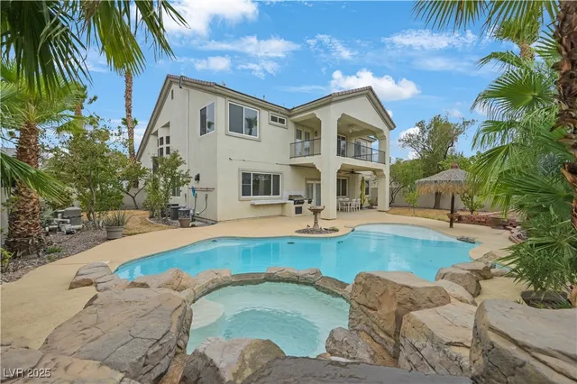 $808,800 | 10 Gulf Pines Avenue, Las Vegas, NV 89148