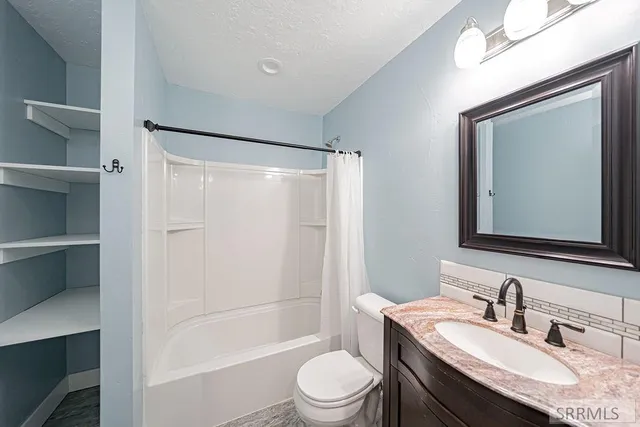 $440,000 | 2185 Lawrence Lane, Blackfoot, ID 83221