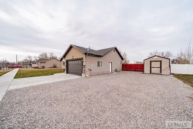 $440,000 | 2185 Lawrence Lane, Blackfoot, ID 83221